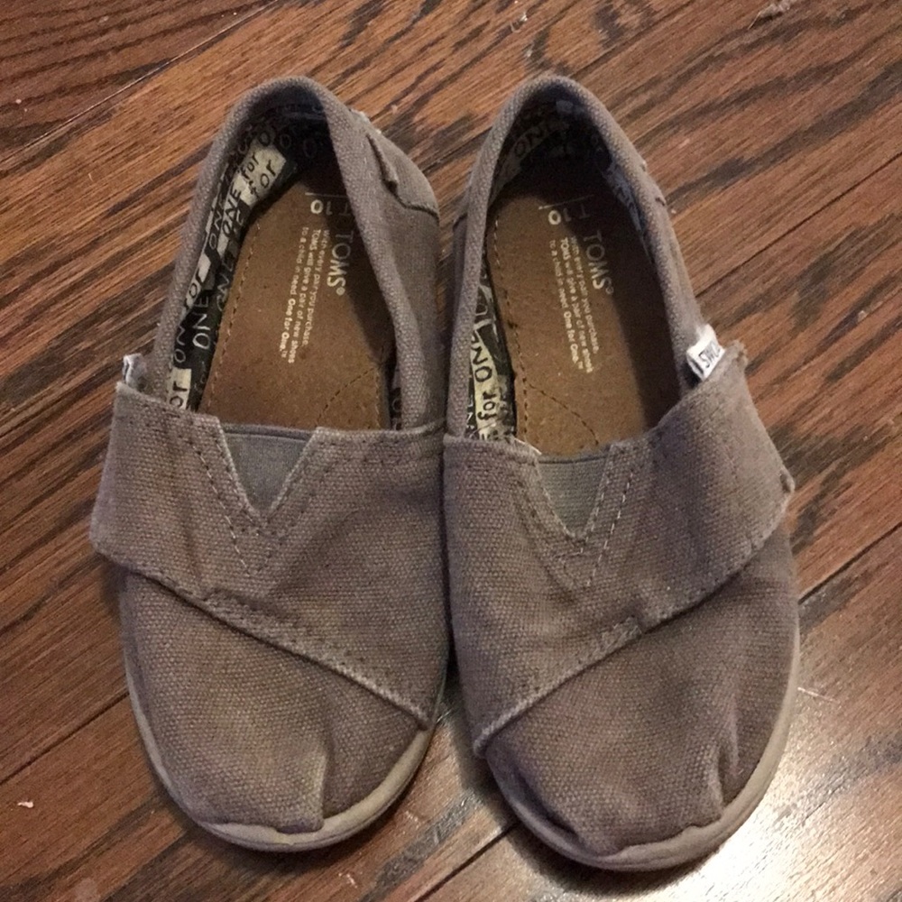 Toddler  grey/brown Tom shoes size 10